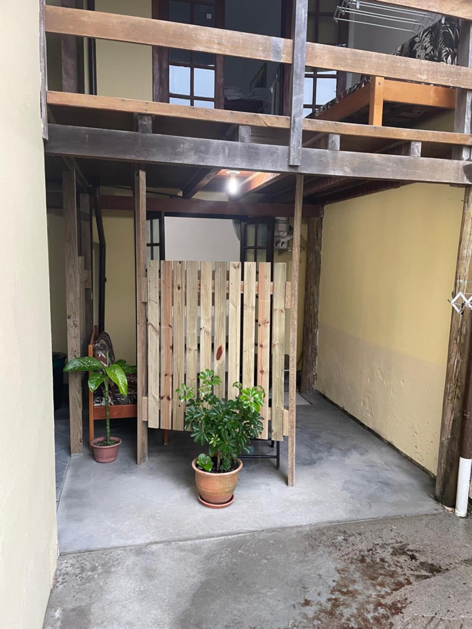 Guarda Flats Apartment Guarda do Embaú Екстериор снимка