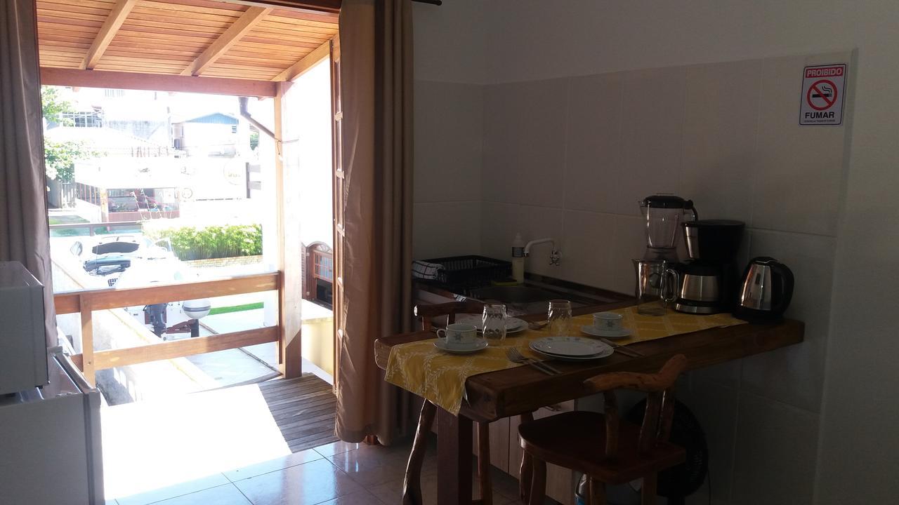 Guarda Flats Apartment Guarda do Embaú Екстериор снимка