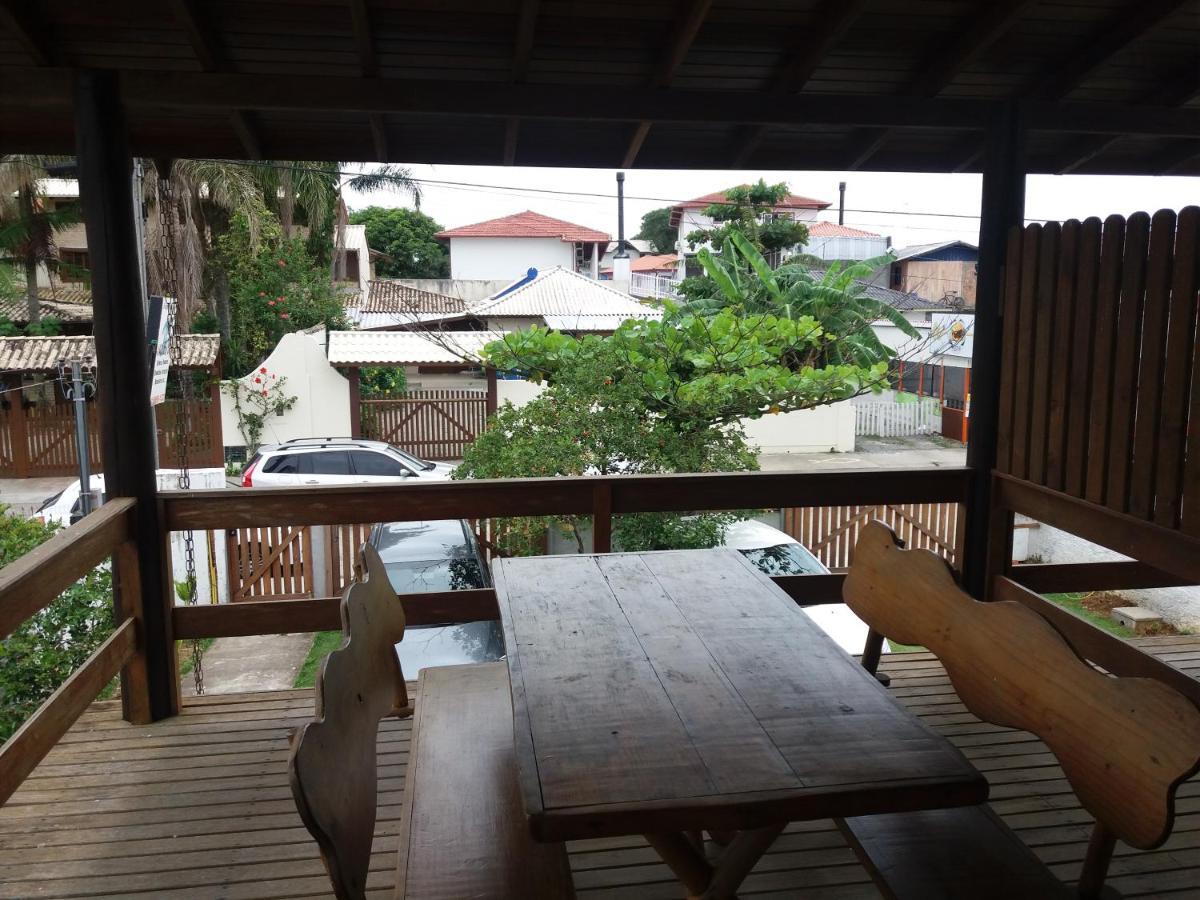 Guarda Flats Apartment Guarda do Embaú Екстериор снимка
